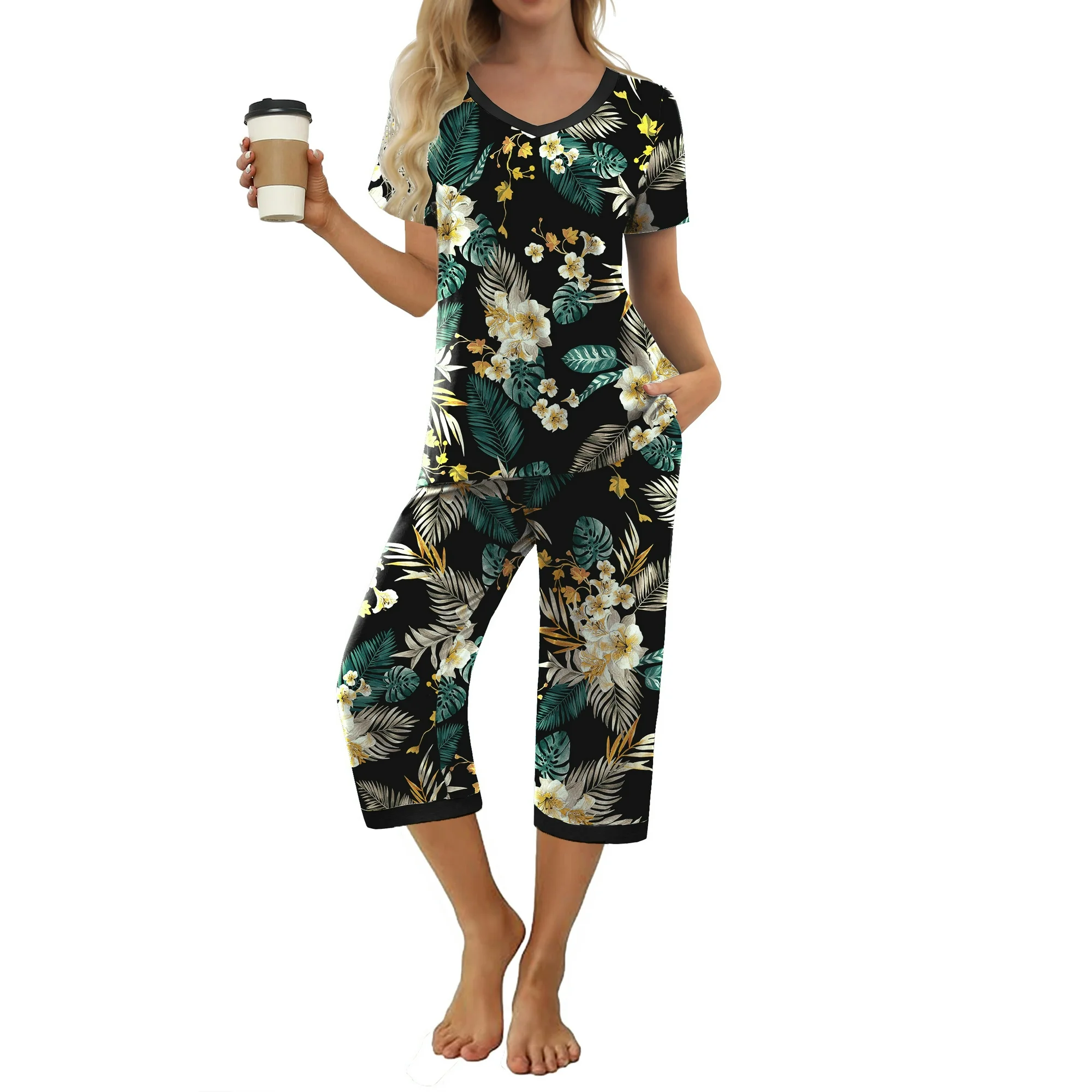MINTREUS Women’s Pajama Sets Short Sleeve Shirt and Capri Soft Pajama Sets with Pockets